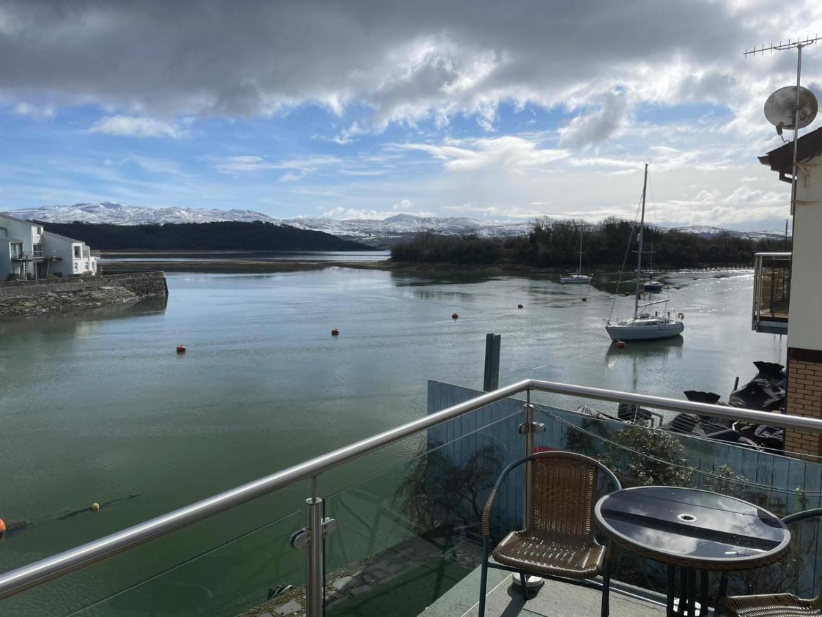 Portmadog, Oakley Wharf Lägenhet Porthmadog Exteriör bild