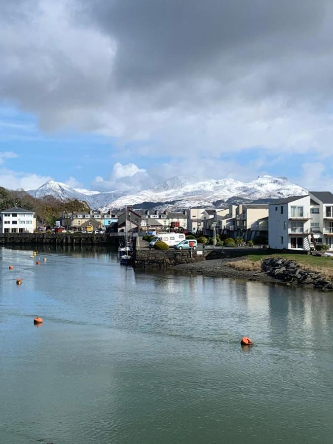 Portmadog, Oakley Wharf Lägenhet Porthmadog Exteriör bild