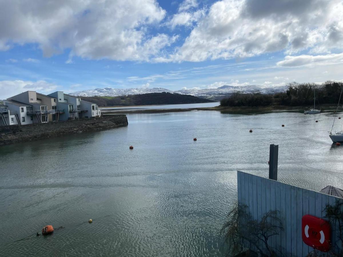 Portmadog, Oakley Wharf Lägenhet Porthmadog Exteriör bild